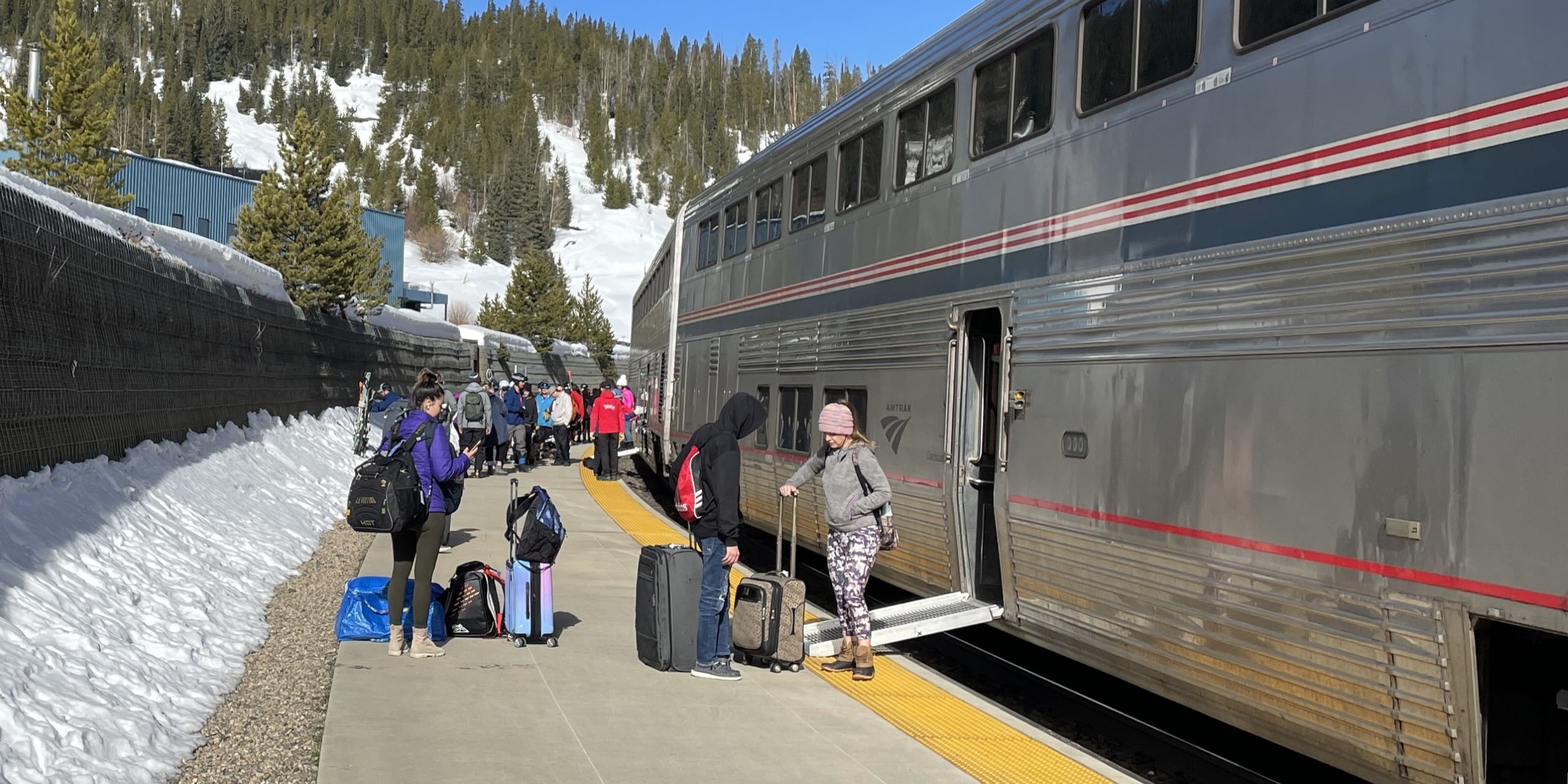 Passengers boarding at Winter Park.